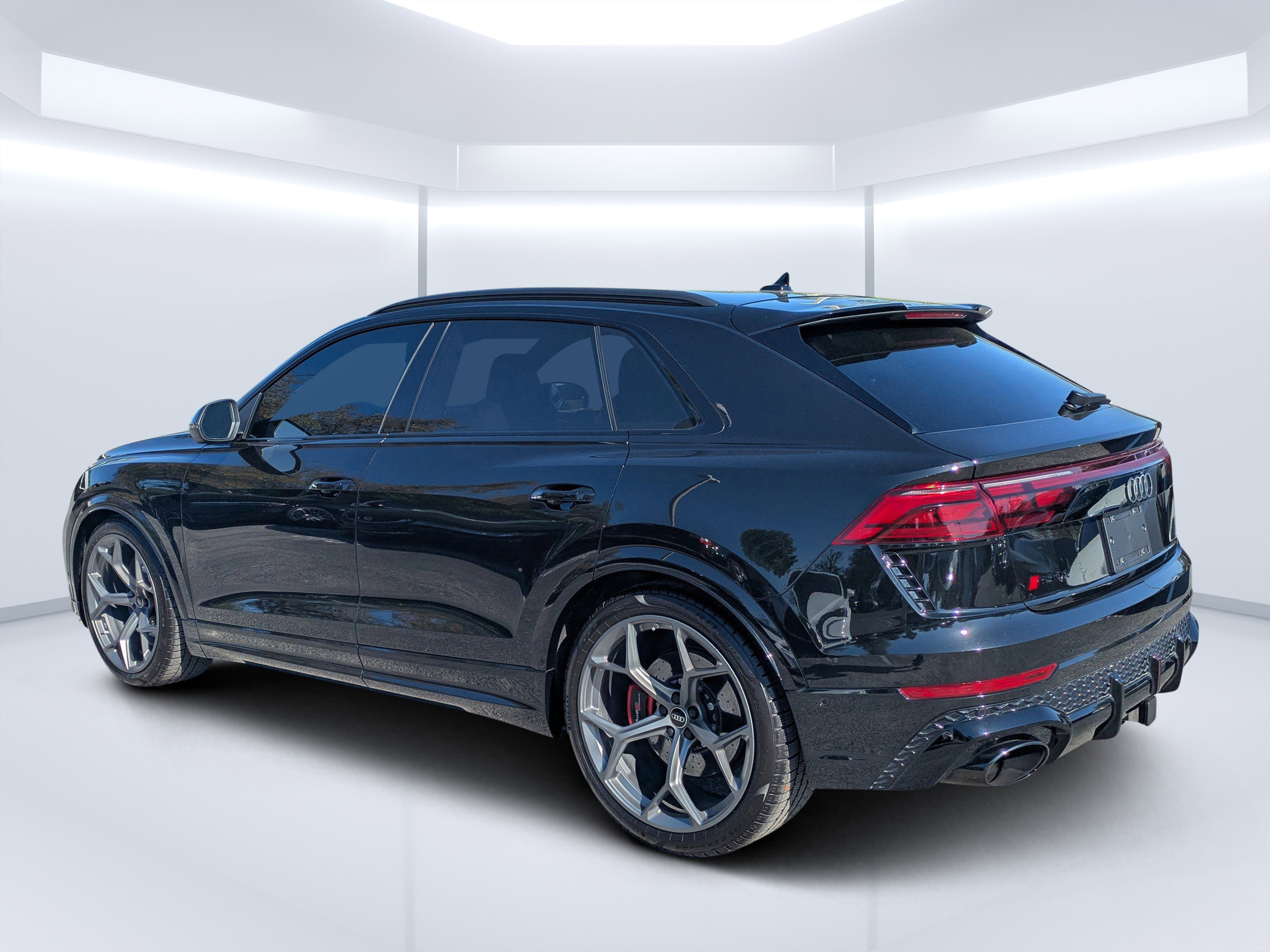 Used 2025 Audi RS Q8 performance image 8