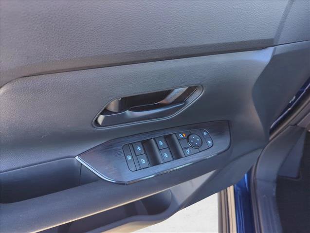 Used 2025 Nissan Kicks S FWD image 10