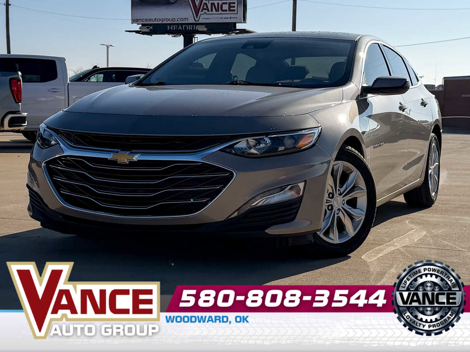 Used 2024 Chevrolet Malibu LT image 1