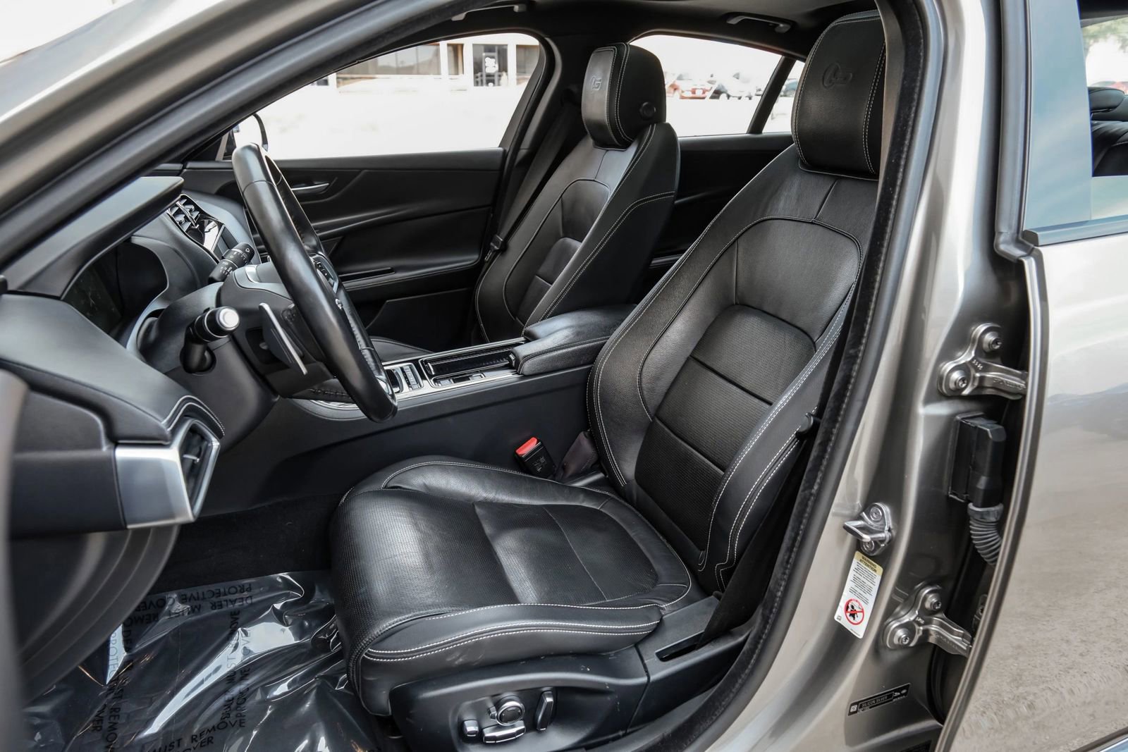 Used 2019 Jaguar XE S image 41