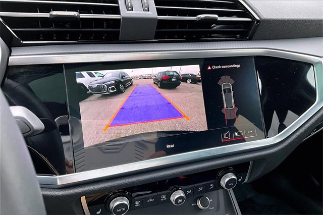 Used 2025 Audi Q3 2.0T Premium w/ Convenience Package image 23