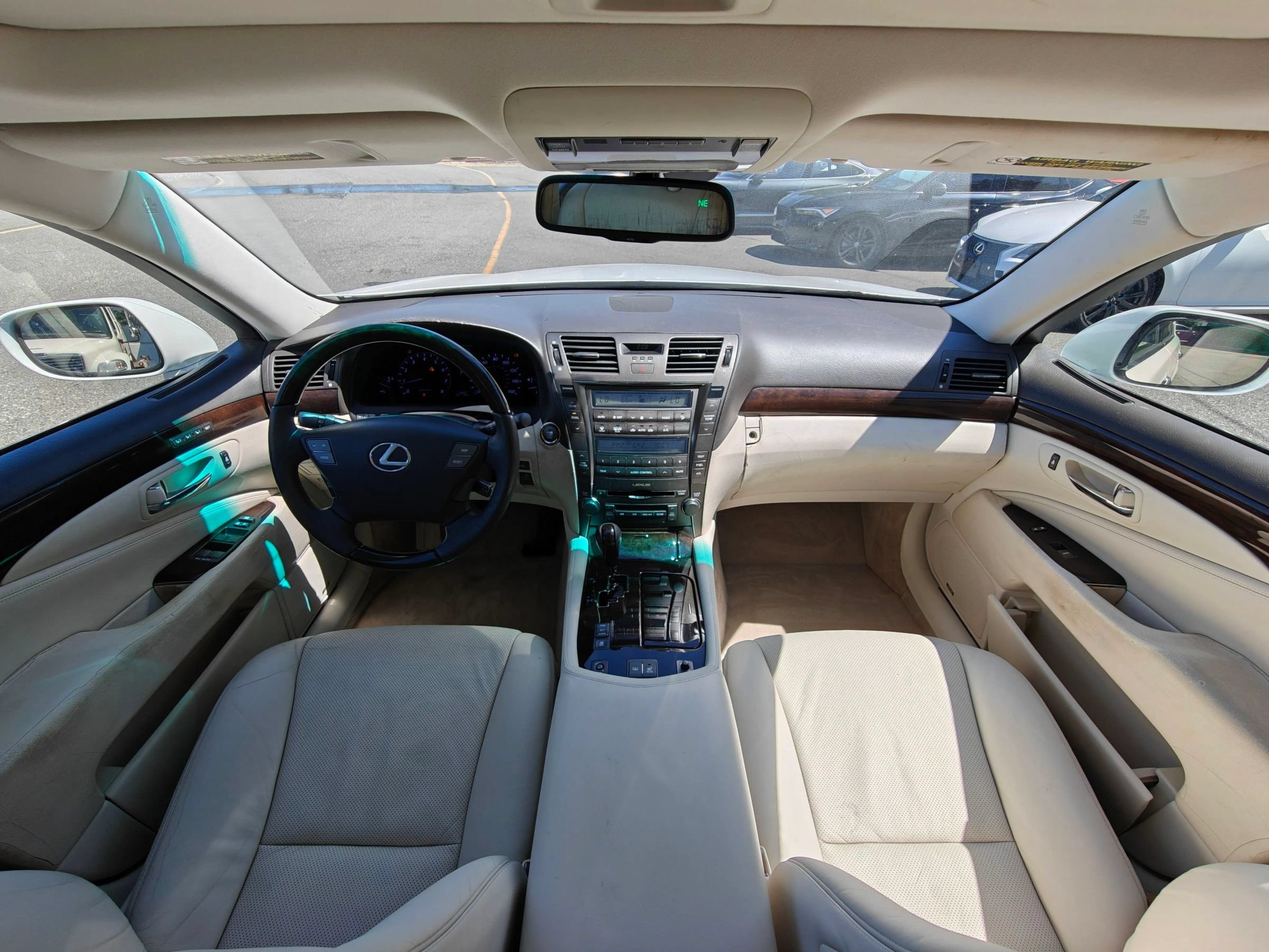 Used 2007 Lexus LS 460 w/ Comfort Pkg RWD image 31