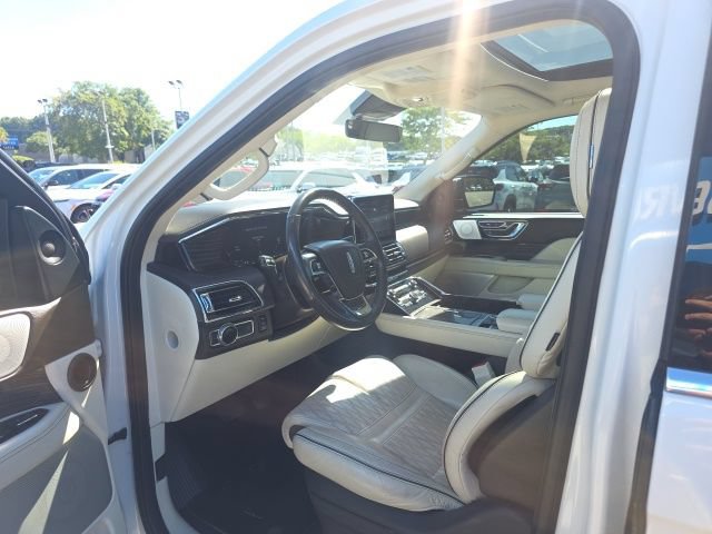 Used 2021 Lincoln Navigator Black Label AWD/4WD image 8