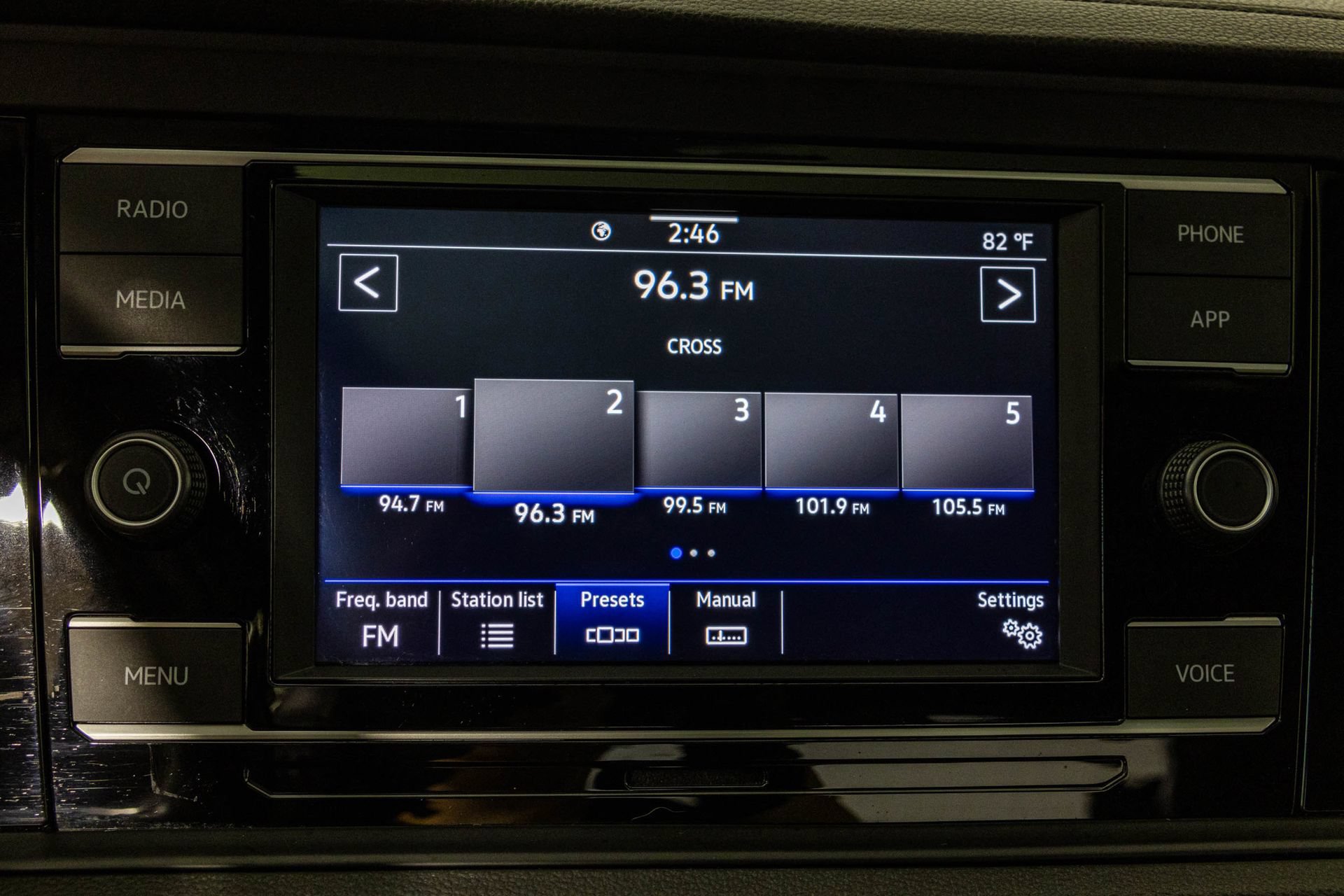 Used 2020 Volkswagen Jetta R-Line FWD image 26