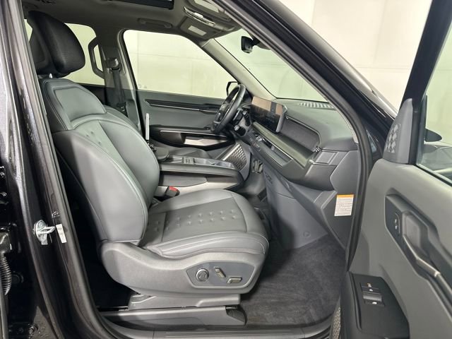 Used 2024 Kia EV9 Wind image 28