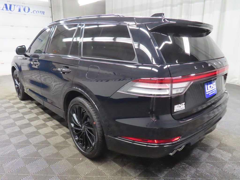 Used 2025 Lincoln Aviator Reserve w/ Jet Appearance Package AWD/4WD image 6