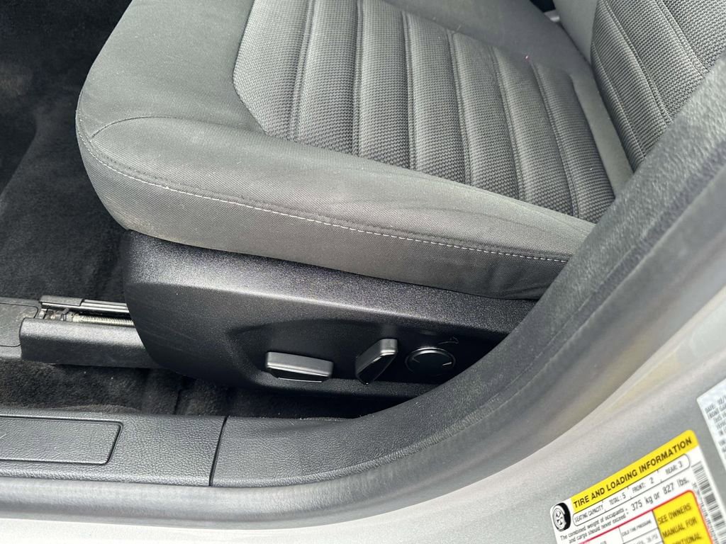 Used 2018 Ford Fusion SE image 20