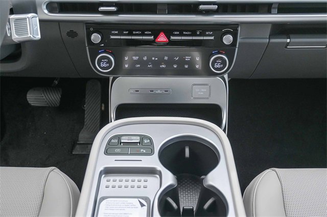 New 2026 Hyundai Ioniq 9 SEL image 15