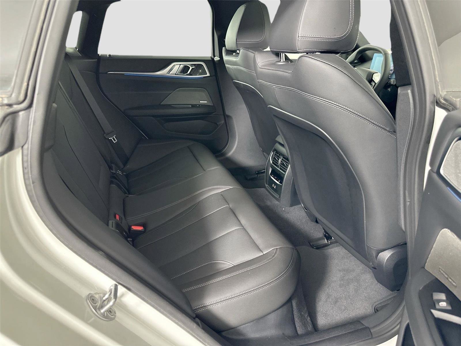 Used 2025 BMW i4 xDrive40i w/ Premium Package image 25