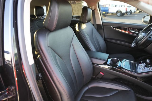 Used 2023 Lincoln Nautilus FWD w/ Premium Package image 19