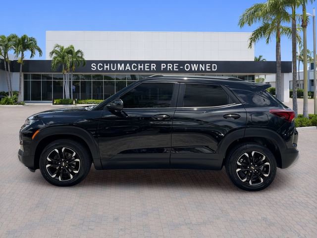 Used 2021 Chevrolet TrailBlazer LT w/ Premium Seating Package FWD image 4