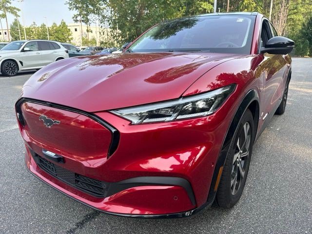 Used 2022 Ford Mustang Mach-E Premium RWD image 9