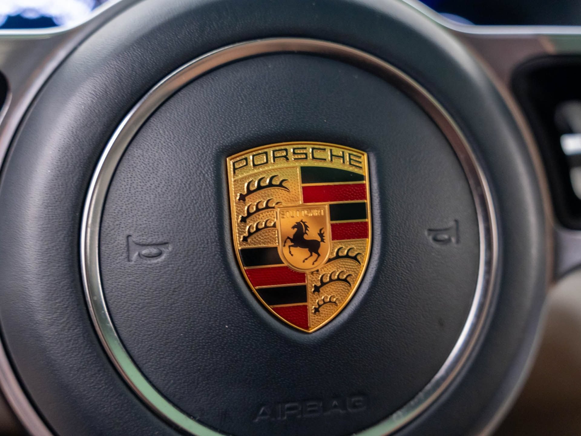 Certified 2022 Porsche Cayenne AWD/4WD image 34