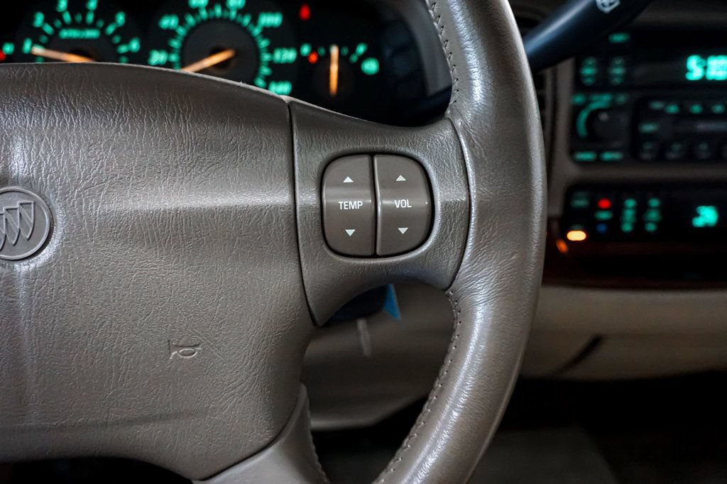 Used 2004 Buick Park Avenue Ultra w/ Ultra Luxury Package FWD image 39