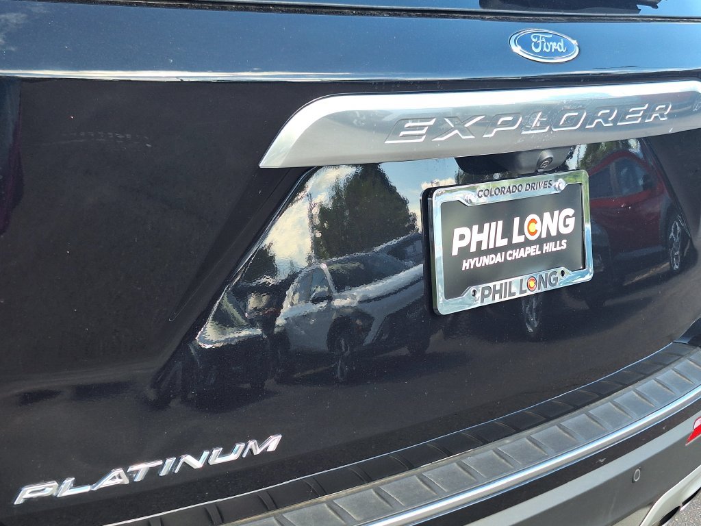 Used 2020 Ford Explorer Platinum w/ Premium Technology Package AWD/4WD image 36