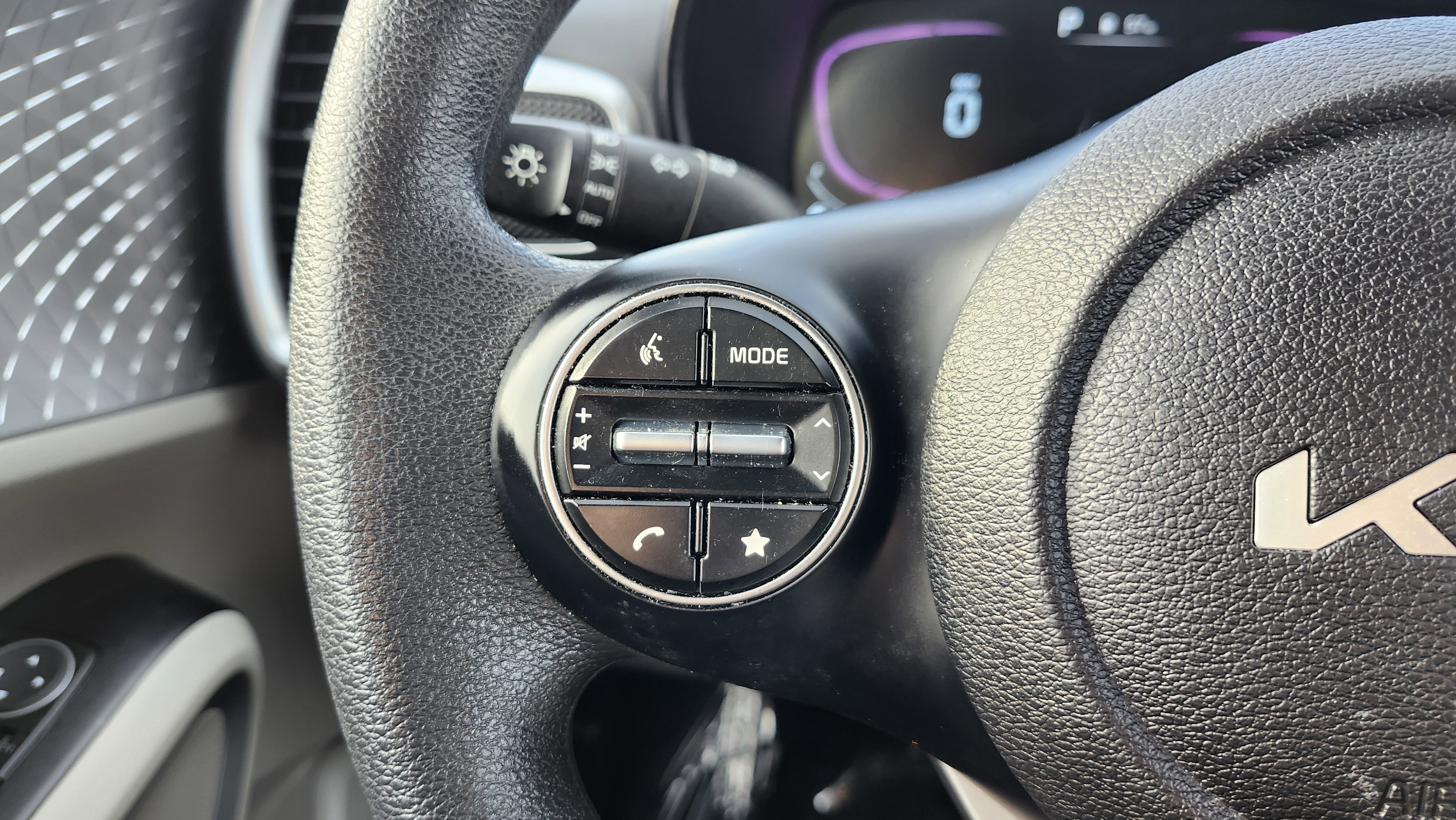 Used 2024 Kia Soul LX image 30