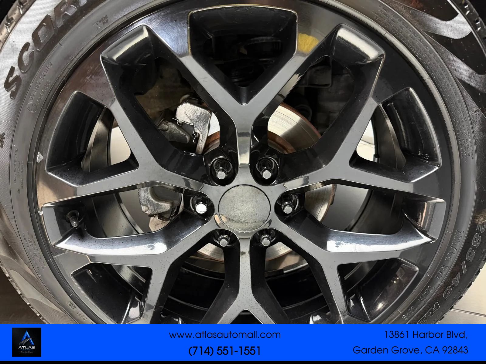 Used 2015 Cadillac Escalade Premium AWD/4WD image 8