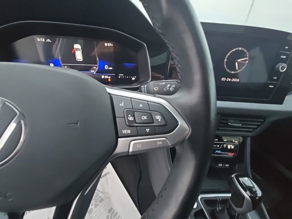 Used 2025 Volkswagen Jetta SE w/ Sunroof Package image 18