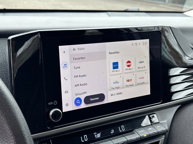 Used 2025 Toyota Camry LE FWD image 19