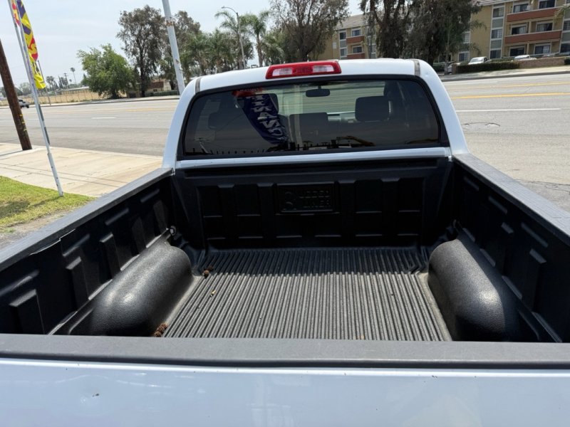 Used 2013 Toyota Tundra 2WD CrewMax w/ Tow Pkg image 11
