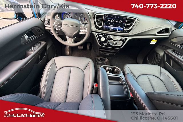 New 2027 Chrysler Pacifica Select FWD image 10