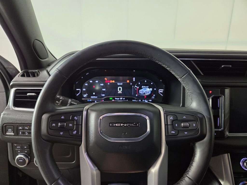 Used 2023 GMC Yukon Denali image 15