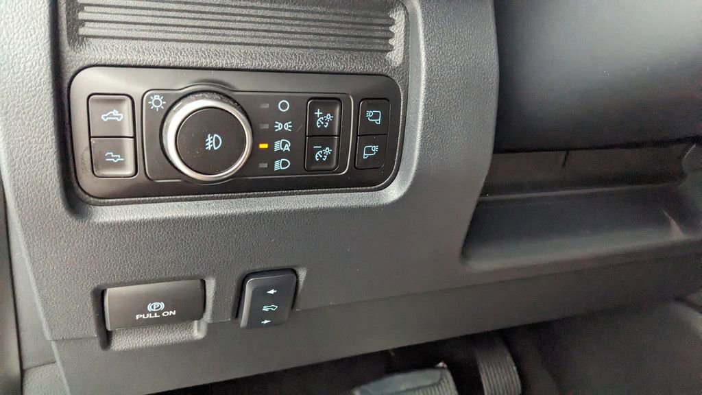 New 2025 Ford F350 Platinum w/ FX4 Off-Road Package image 22