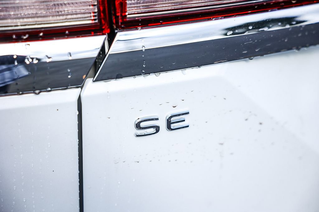 New 2026 Volkswagen Atlas SE image 10