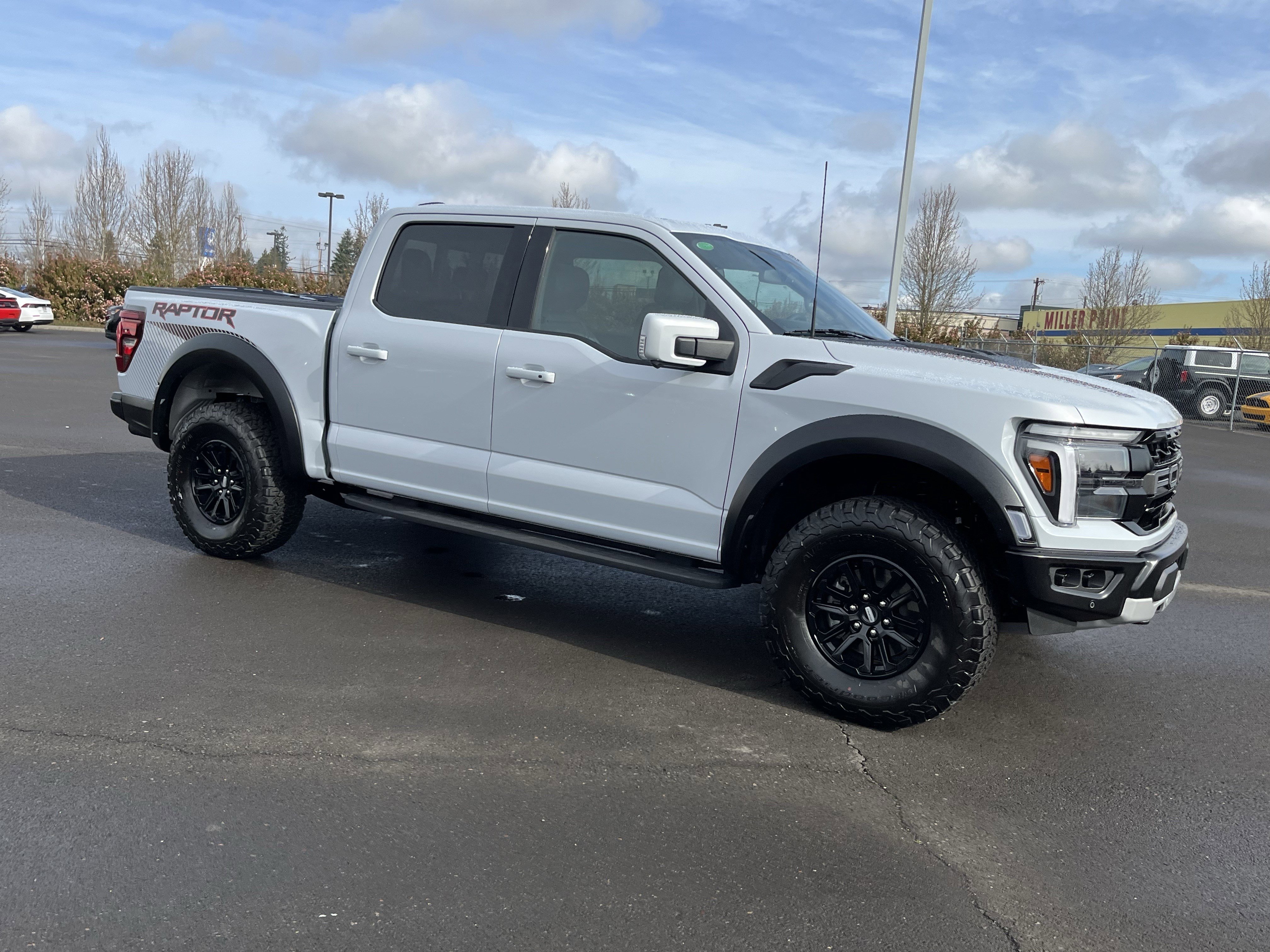 Used 2025 Ford F150 Raptor image 7