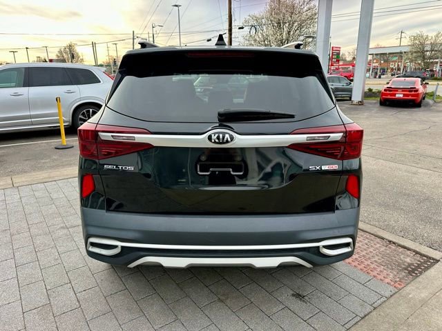 Used 2021 Kia Seltos SX w/ SX Sunroof Package image 6