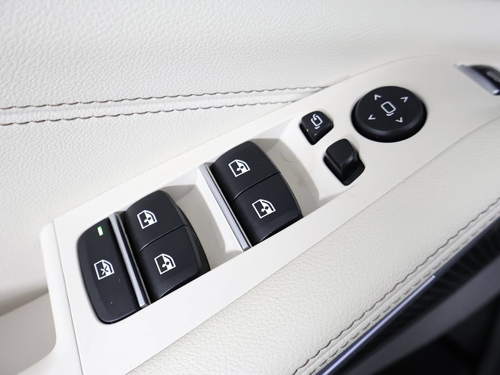 Used 2022 BMW X5 M50i AWD/4WD image 46