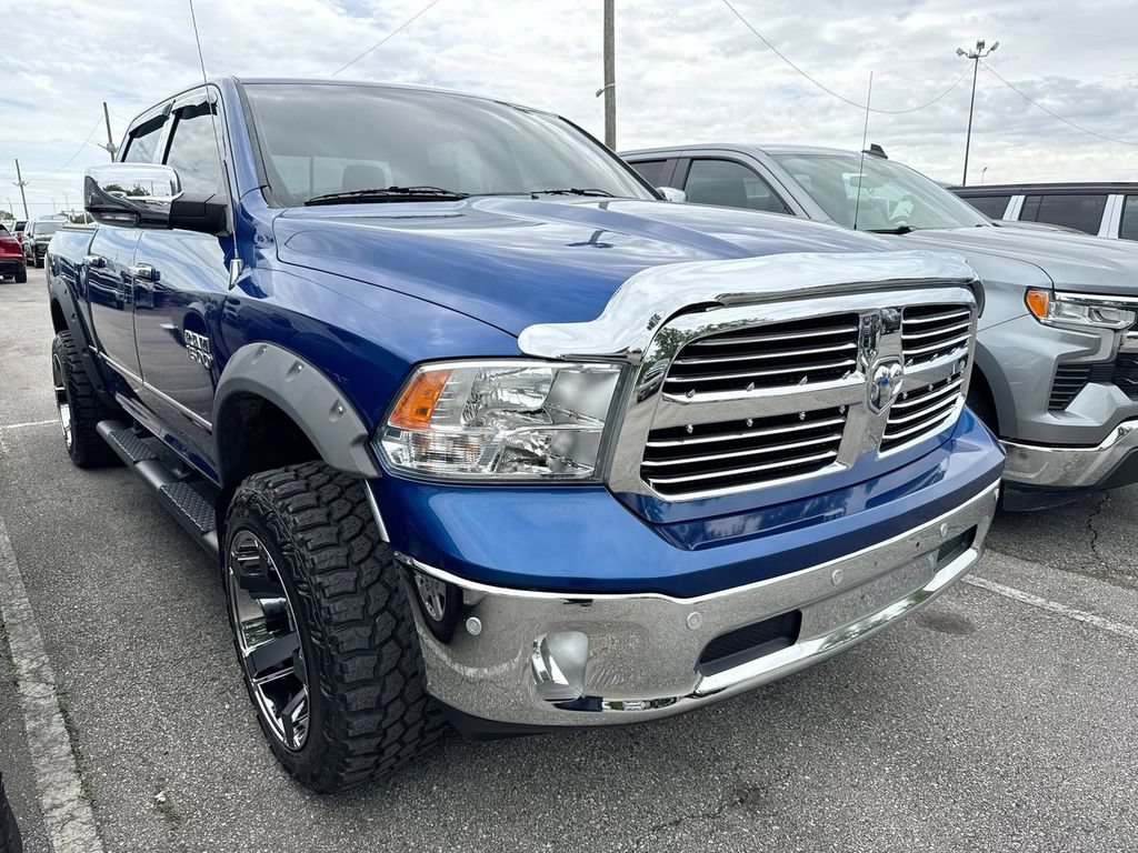Used 2017 RAM 1500 SLT AWD/4WD image 4