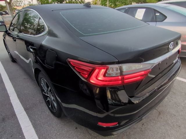 Used 2018 Lexus ES 350 w/ Luxury Package w/Wood Trim image 9