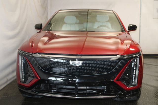 Certified 2024 Cadillac Lyriq Sport w/ LPO, Floor Liner Package AWD/4WD image 3