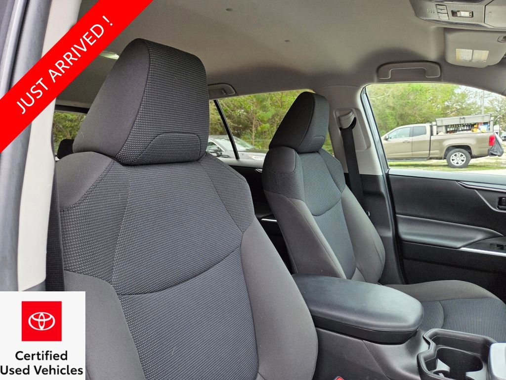 Certified 2021 Toyota RAV4 LE image 15