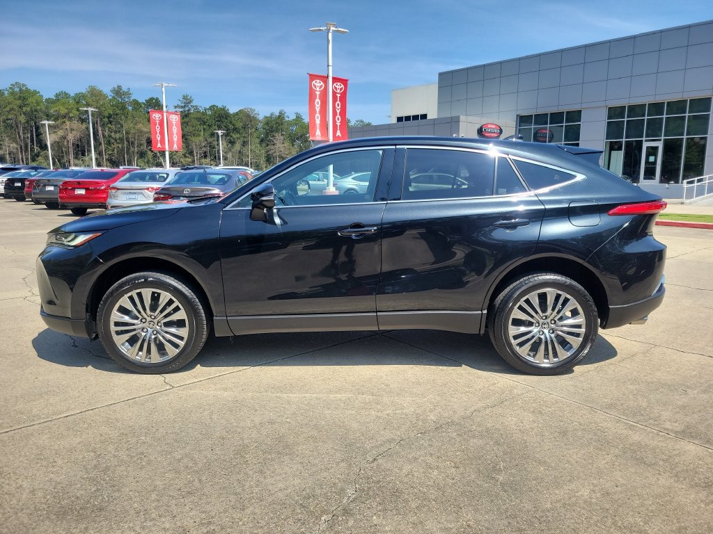 Certified 2024 Toyota Venza Limited AWD/4WD image 2