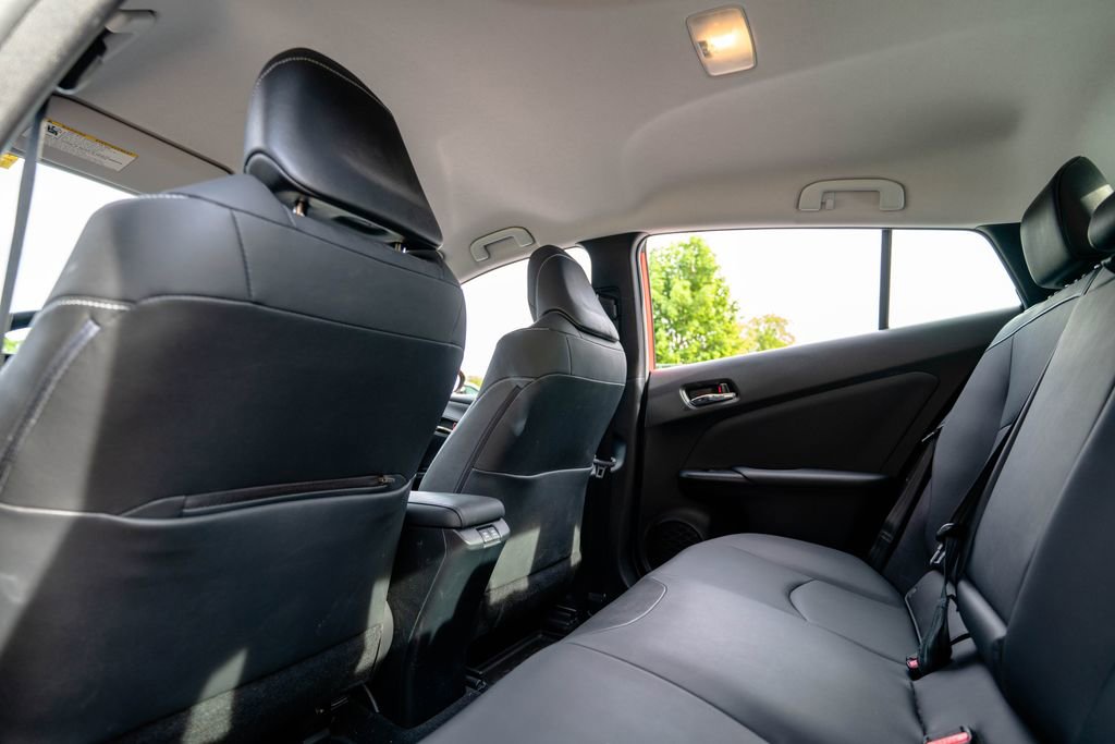 Used 2020 Toyota Prius Prime XLE FWD image 30