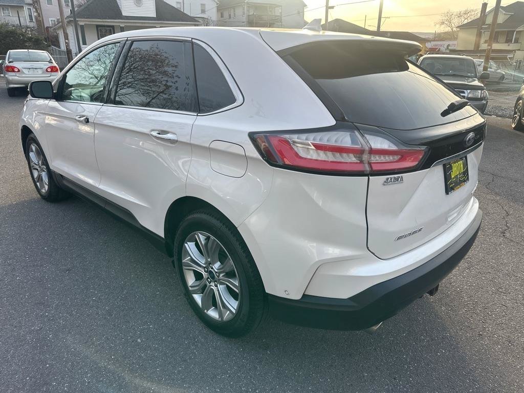 Used 2019 Ford Edge Titanium w/ Equipment Group 301A AWD/4WD image 5