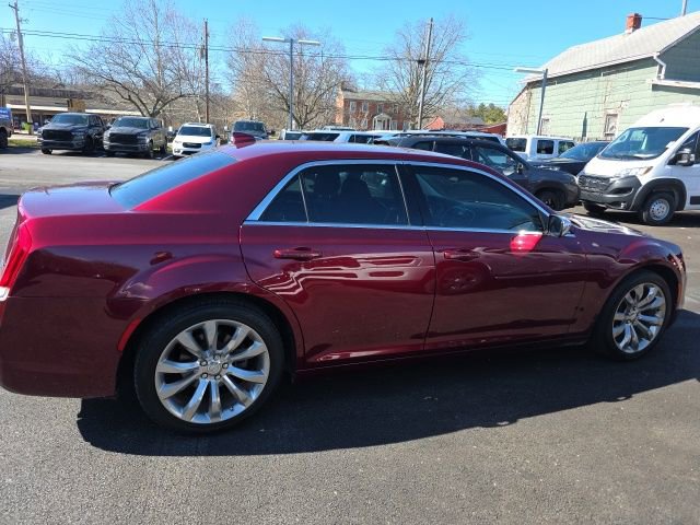 Used 2021 Chrysler 300 Touring w/ Chrome Appearance Package image 13