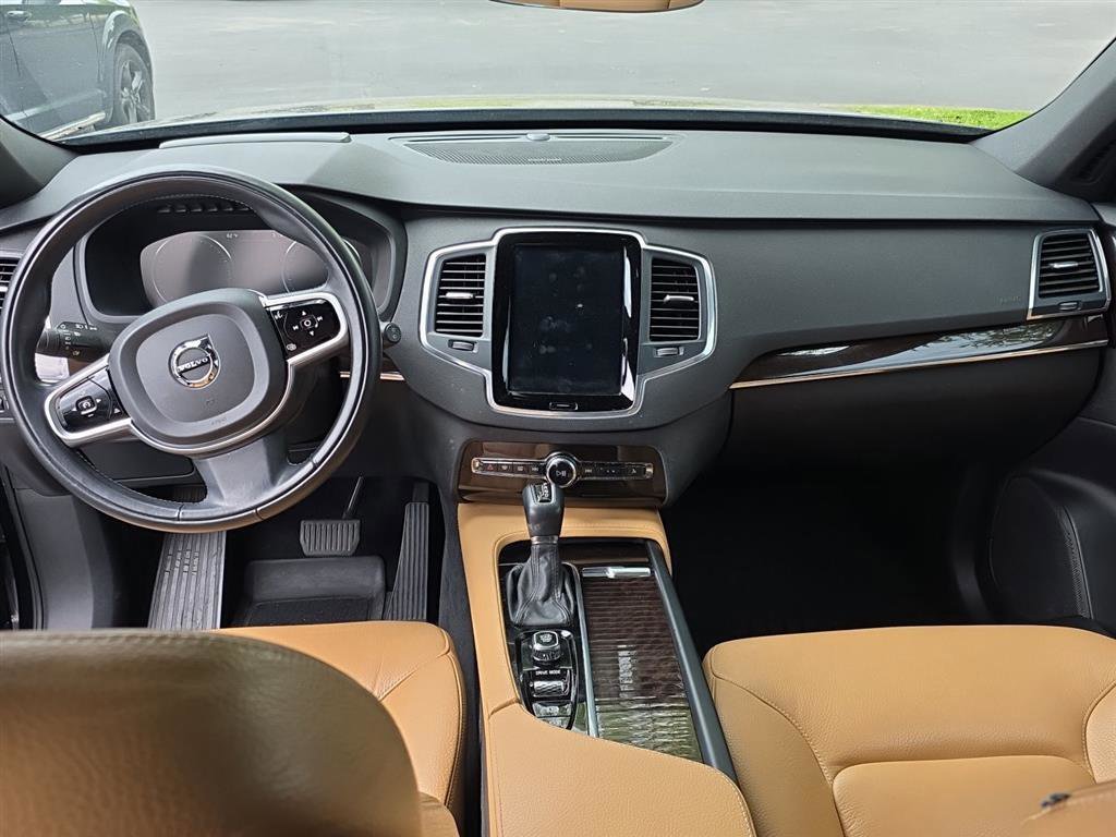 Used 2019 Volvo XC90 T6 Momentum w/ Advanced Package AWD/4WD image 5