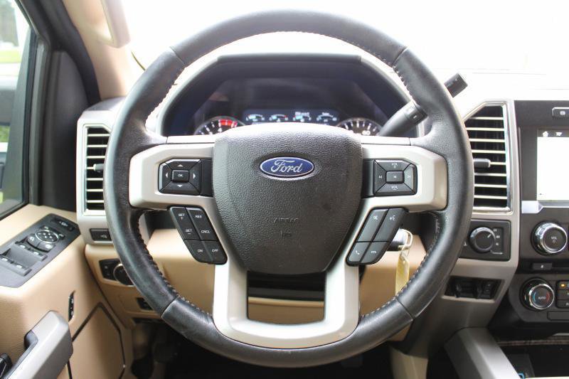 Used 2017 Ford F250 Lariat w/ FX4 Off-Road Package image 32
