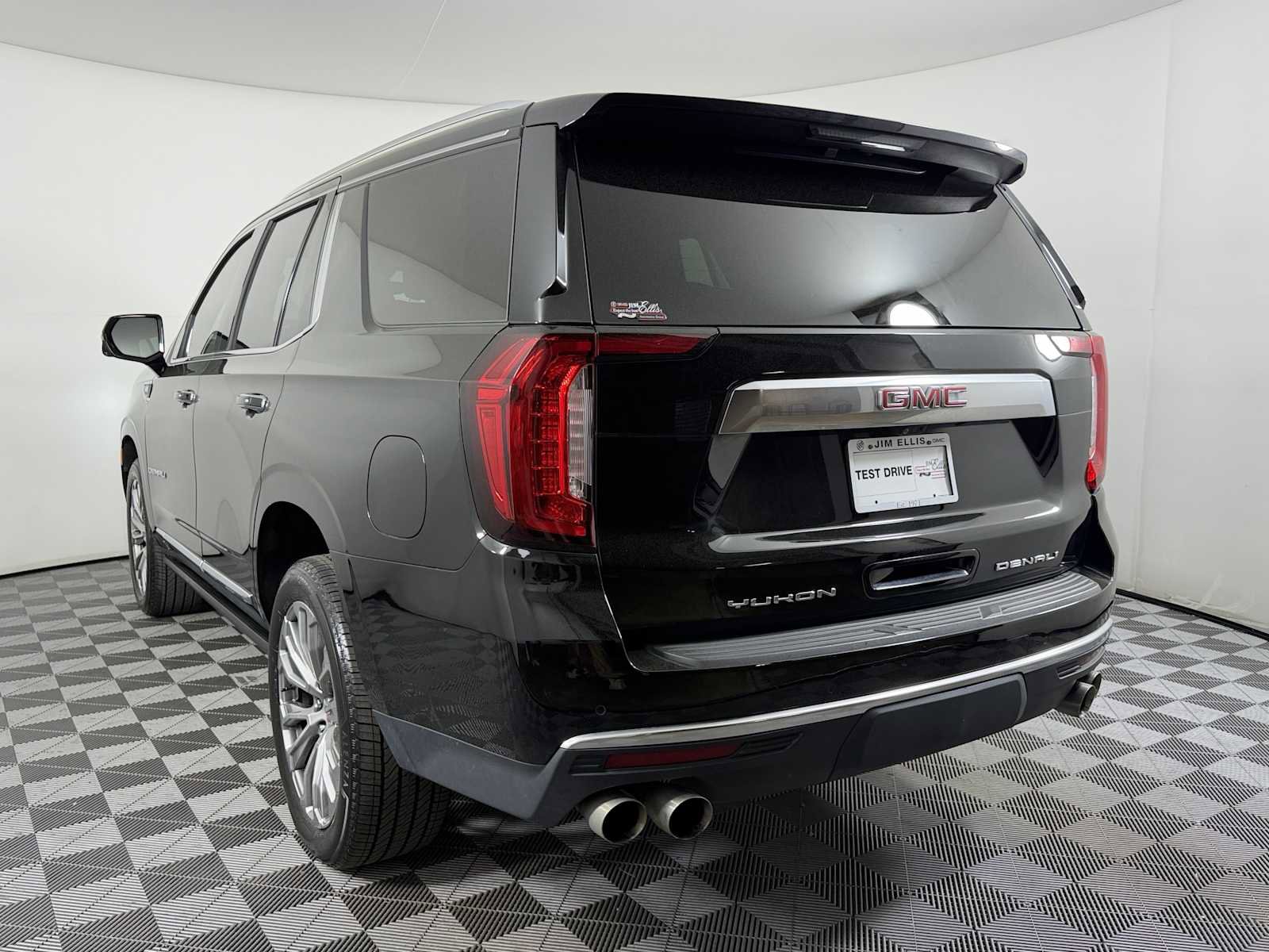 Certified 2021 GMC Yukon Denali w/ Denali Premium Package image 4