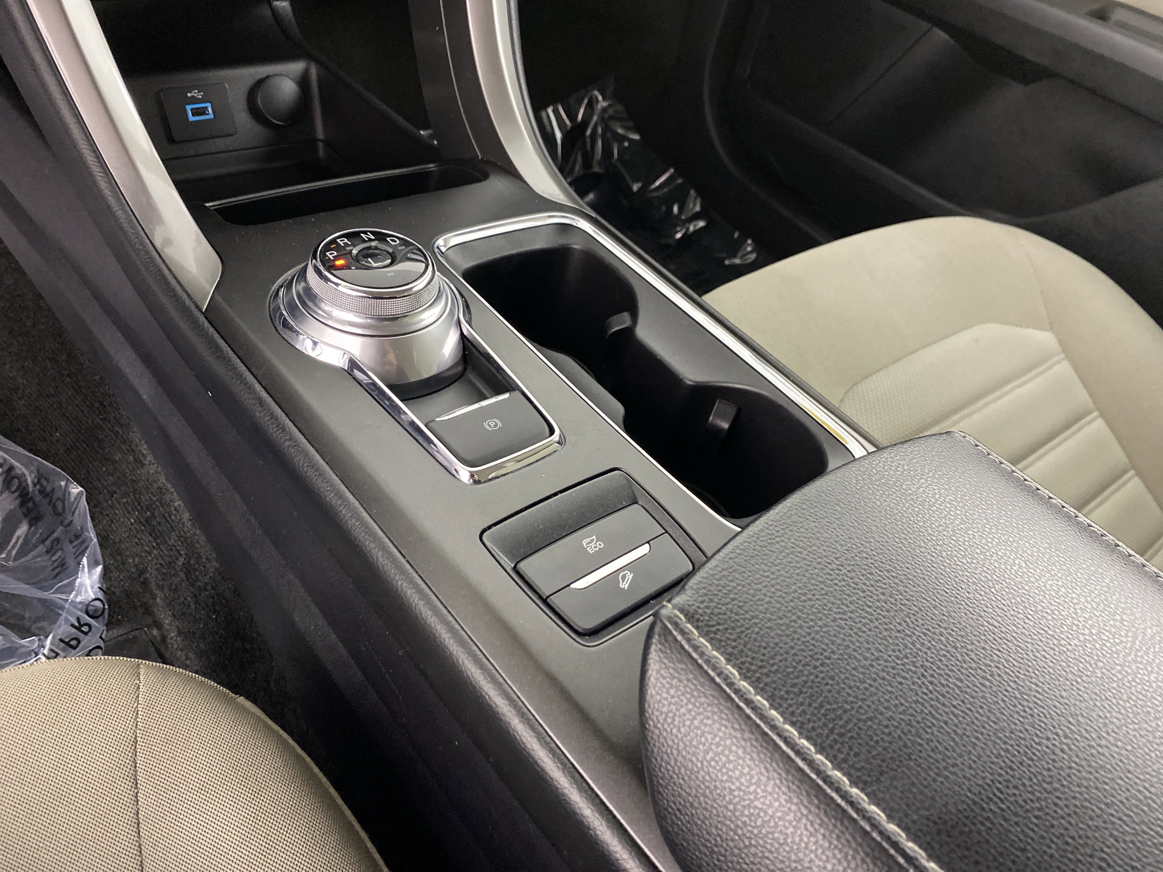 Used 2018 Ford Fusion S FWD image 28