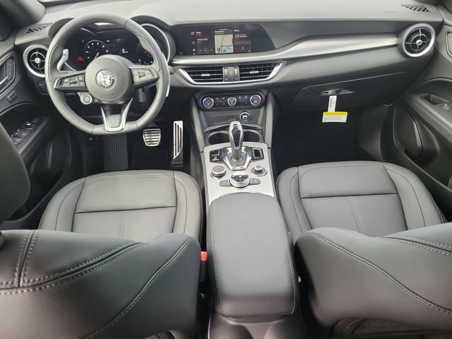 New 2025 Alfa Romeo Stelvio Sprint image 11
