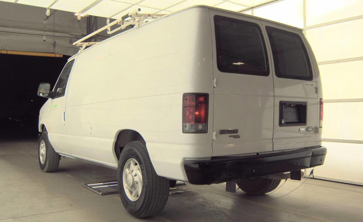 Used 2011 Ford E-150 and Econoline 150 image 8