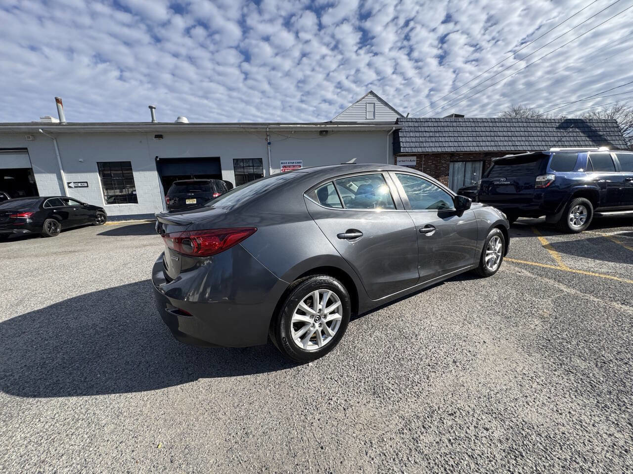 Used 2014 MAZDA MAZDA3 i Touring image 9