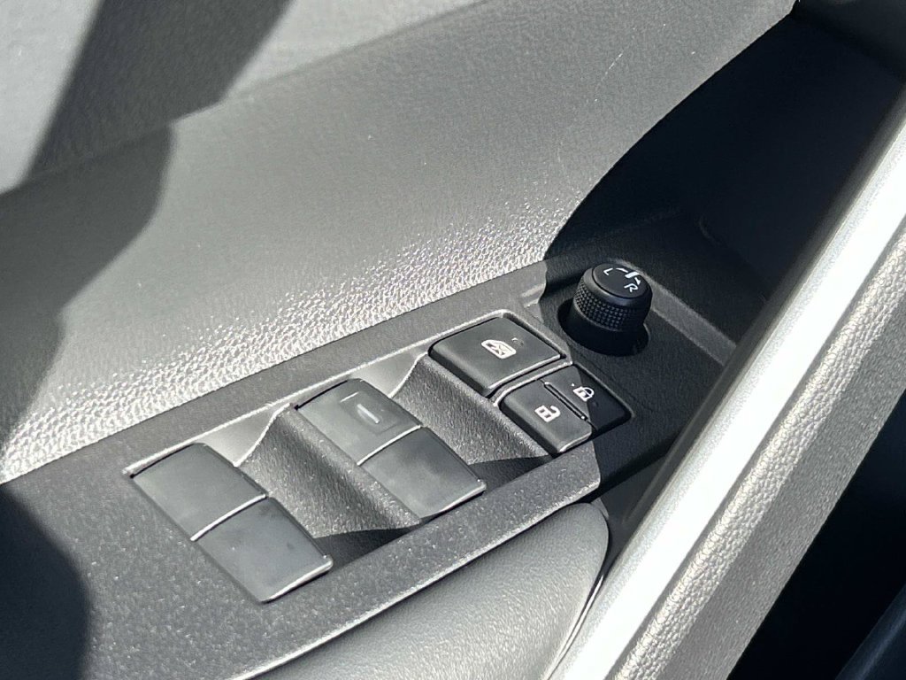 New 2026 Toyota Corolla Cross LE FWD image 25