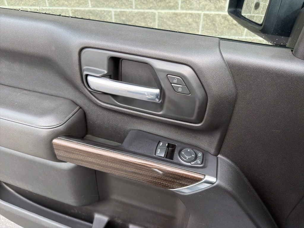 Used 2020 Chevrolet Silverado 3500 LT image 11