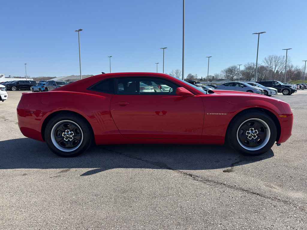 Used 2013 Chevrolet Camaro LS RWD image 4