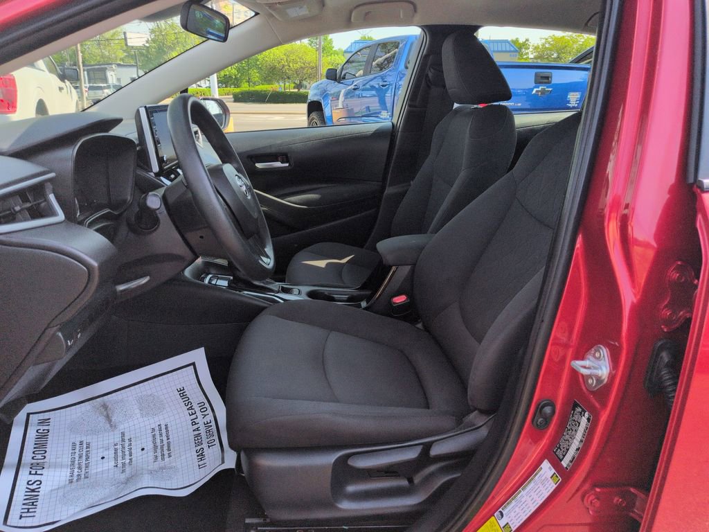 Used 2021 Toyota Corolla LE FWD image 9